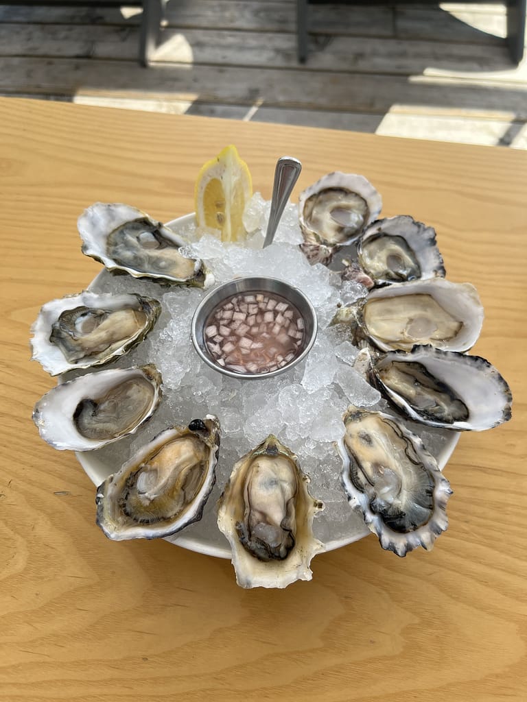 15 Iconic Foods in Seattle You MUST Try (Everything I Ate In Seattle